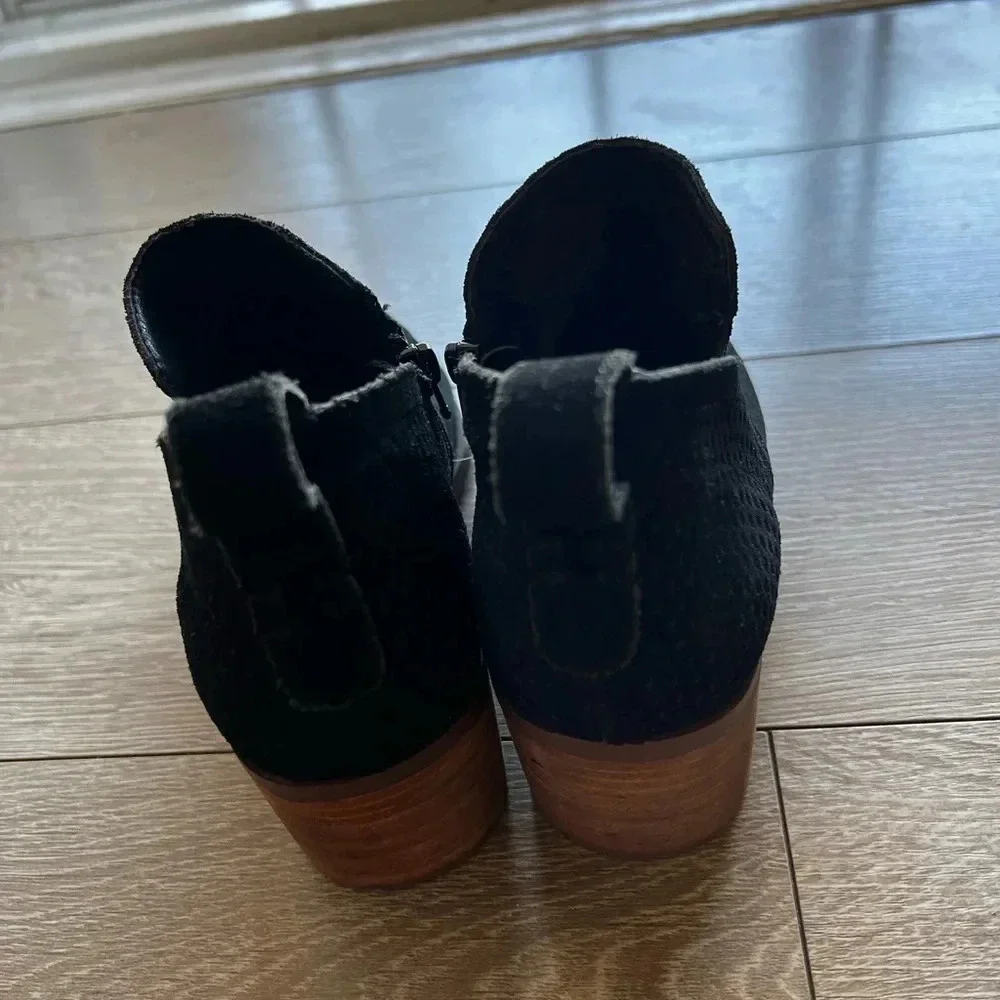 Steve Madden Ankle Booties Black - Women's Size 7.5